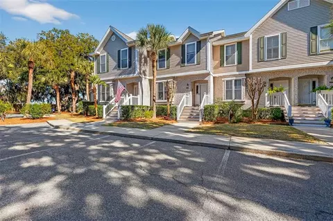 1302 Plantation Point Dr, Saint Simons Island, GA 31522
