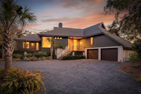 406 Palm Dr, Saint Simons Island, GA 31522