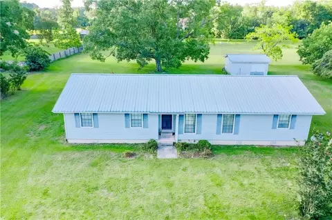 Exterior - 2142 Ben Couch Rd, Blackshear, GA 31516 photo 3 of 7