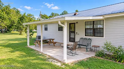 Exterior - 2142 Ben Couch Rd, Blackshear, GA 31516 photo 4 of 6