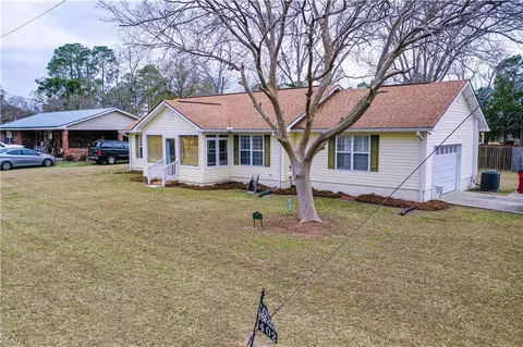 402 Mcgregor St, Blackshear, GA 31516 photo 3