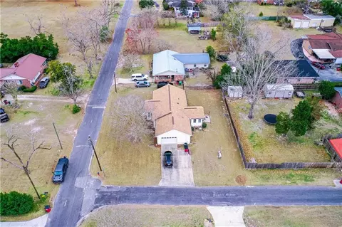 402 Mcgregor St, Blackshear, GA 31516 photo 27