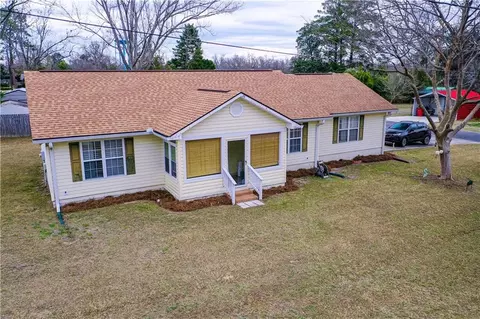 402 Mcgregor St, Blackshear, GA 31516