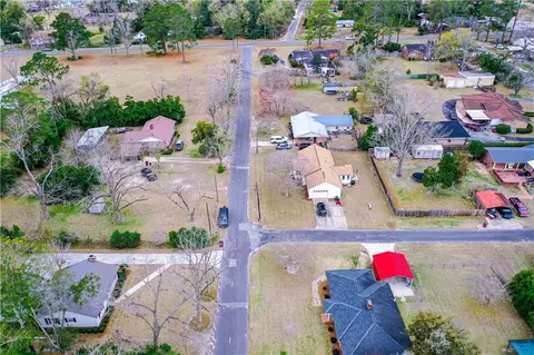 402 Mcgregor St, Blackshear, GA 31516 photo 6