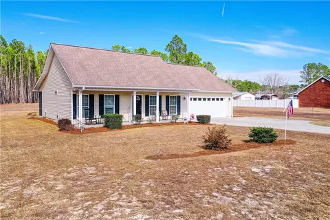 3309 Katie Dr, Blackshear, GA 31516