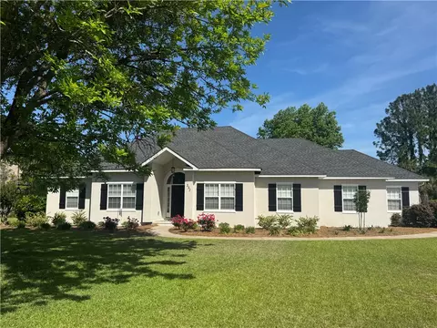 332 Edge Water Dr, Brunswick, GA 31525