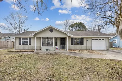 168 Dogwood Cir, Saint Marys, GA 31558