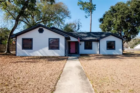 100 Pinedale Dr, Saint Marys, GA 31558