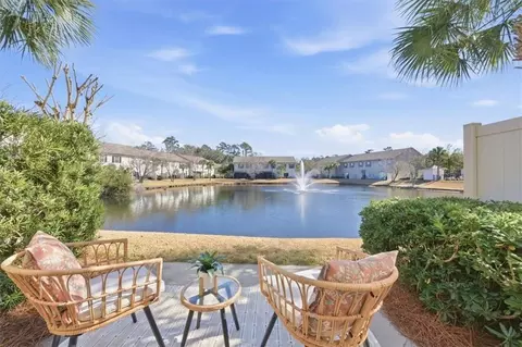 205 Reserve Ln, Saint Simons Island, GA 31522