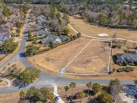 273 Harbor Pointe Dr #540, Brunswick, GA 31523