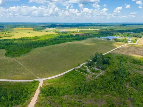 9 Milton Sellers Road, Baxley, GA 31513