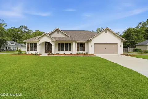 275 Country Walk Cir, Brunswick, GA 31525