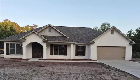 275 Country Walk Cir, Brunswick, GA 31525