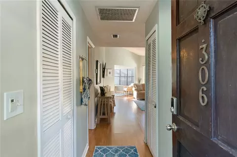 306 Harbour Oaks Dr, Saint Simons Island, GA 31522