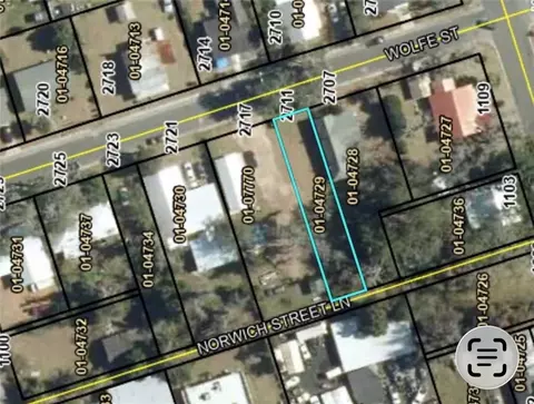 2711 Wolfe St, Brunswick, GA 31520