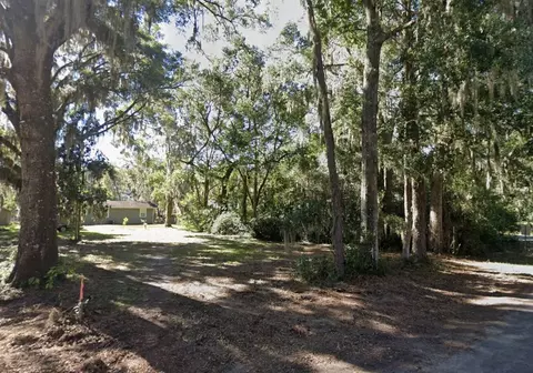 1103 E Broad St, Darien, GA 31305