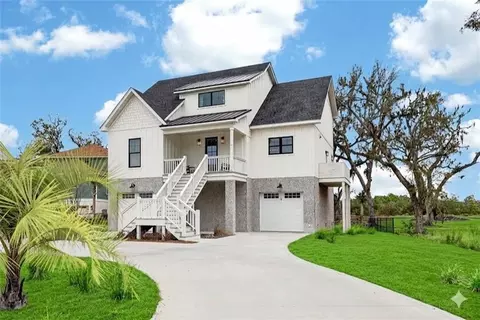 1952 Sanctuary Wynd, Waverly, GA 31565