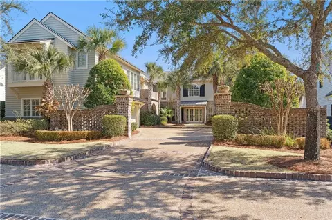 412 Yacht Club Ln, Saint Simons Island, GA 31522