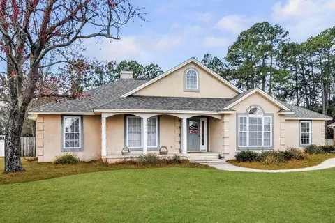 292 Edge Water Dr, Brunswick, GA 31525