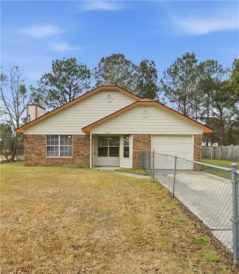 735 Kadi Ln, Hinesville, GA 31313