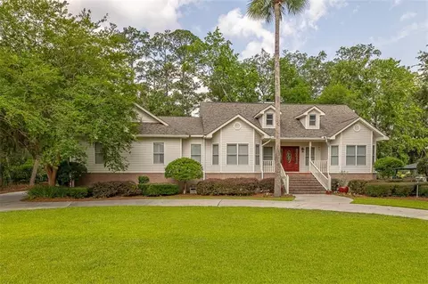 189 Harbor Pointe Dr, Brunswick, GA 31523