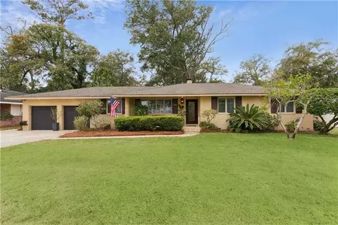 519 Wesley Oak Cir, Saint Simons Island, GA 31522