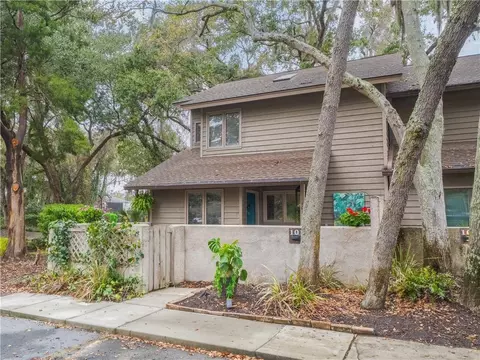 101 Barkentine Ct, Saint Simons Island, GA 31522