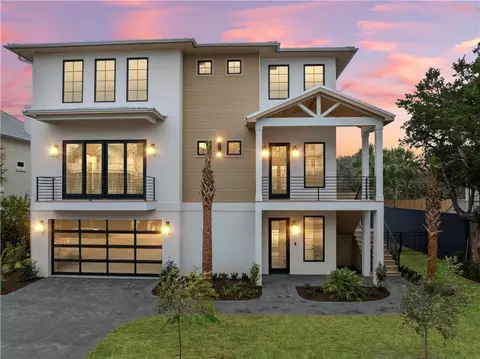 116 Compass Point Dr, Saint Simons Island, GA 31522