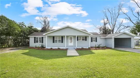 307 Blocker St, Screven, GA 31560
