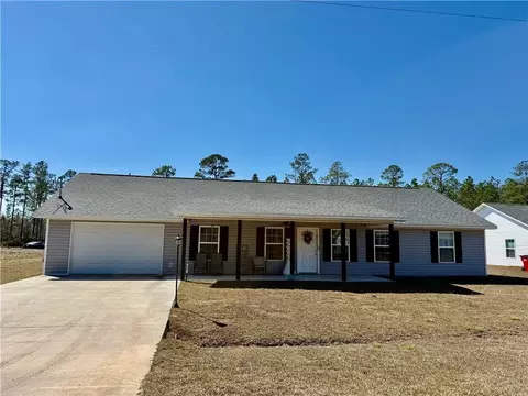 59 Red Hawk Ct, Waynesville, GA 31566