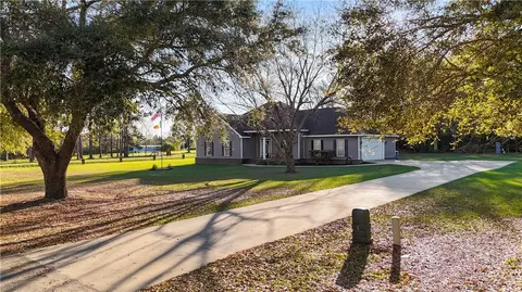 21 Bailey Dr, Jesup, GA 31545