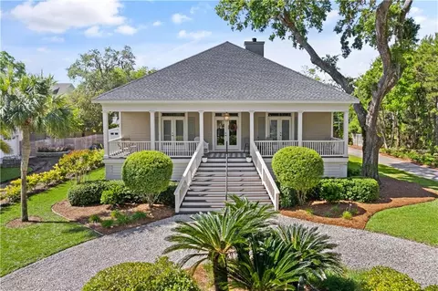 234 Mcintosh Ave, Saint Simons Island, GA 31522