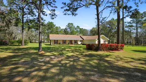 207 S Forest Dr, Jesup, GA 31545