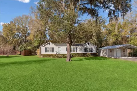 24 Shady Bluff Ln, Waynesville, GA 31566