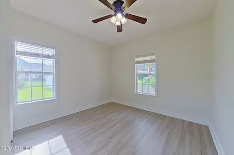 Bedroom - 3952 Golfview Dr, Blackshear, GA 31516 photo 1 of 8