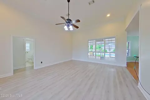 Living - 3952 Golfview Dr, Blackshear, GA 31516 photo 1 of 4