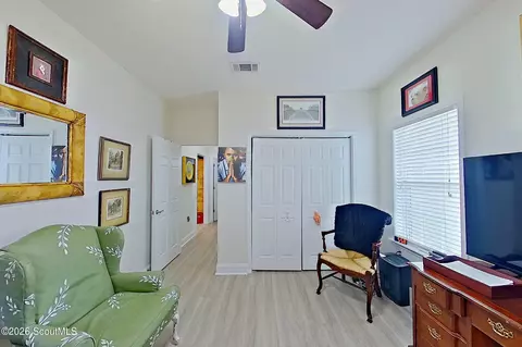 Bedroom - 3952 Golfview Dr, Blackshear, GA 31516 photo 6 of 8