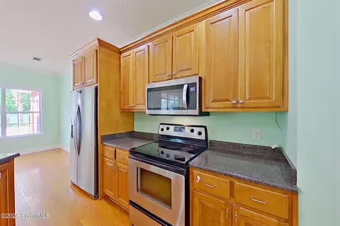Kitchen - 3952 Golfview Dr, Blackshear, GA 31516 photo 4 of 8