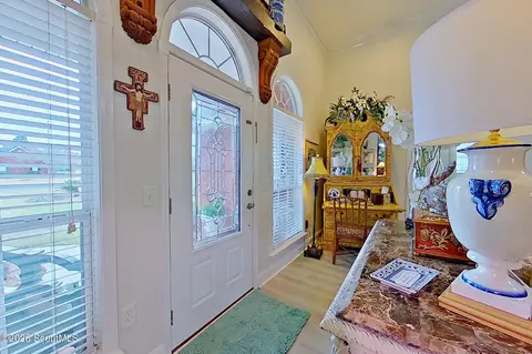 Entry Way - 3952 Golfview Dr, Blackshear, GA 31516 photo 1 of 2