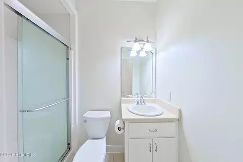 Bath - 3952 Golfview Dr, Blackshear, GA 31516 photo 1 of 12