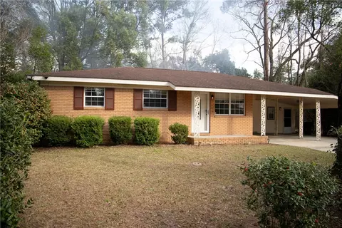 453 S Palm St S, Jesup, GA 31546