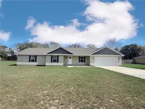 4756 Otter Creek Cir, Blackshear, GA 31516