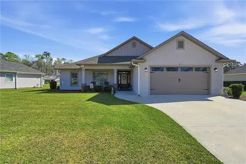 129 Autumn Ridge Ct, Brunswick, GA 31525