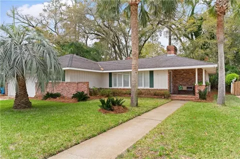 517 Wesley Oak Cir, Saint Simons Island, GA 31522