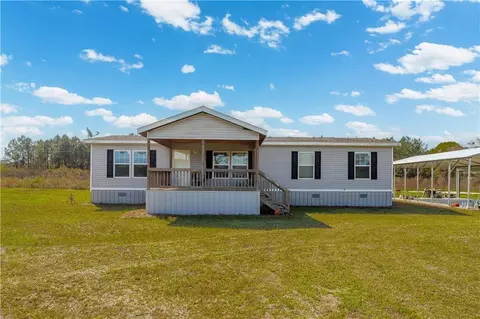 5571 Bowen Rd, Blackshear, GA 31516