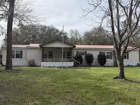 7926 Mt Pleasant Rd, Hortense, GA 31543