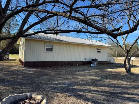 828 Knox St, Nahunta, GA 31553 photo 5