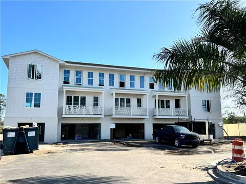 27 Moss Pointe Ln #8, Saint Simons Island, GA 31522