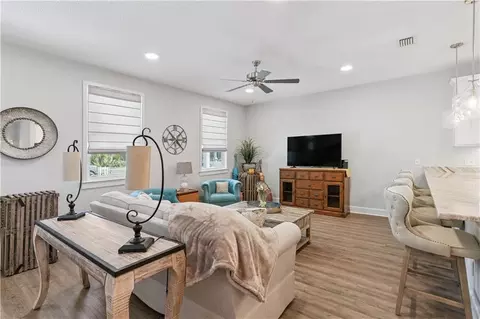300 Second St E #E, Darien, GA 31305 photo 6