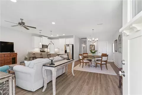 300 Second St E #E, Darien, GA 31305 photo 5